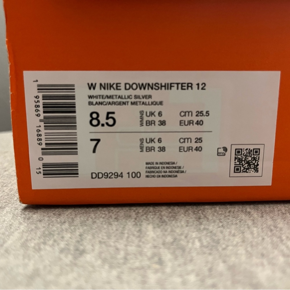 Nike Downshifter 12 White Silver Running Women’s Shoe Size 8.5 DD9294-100 - Picture 11 of 11